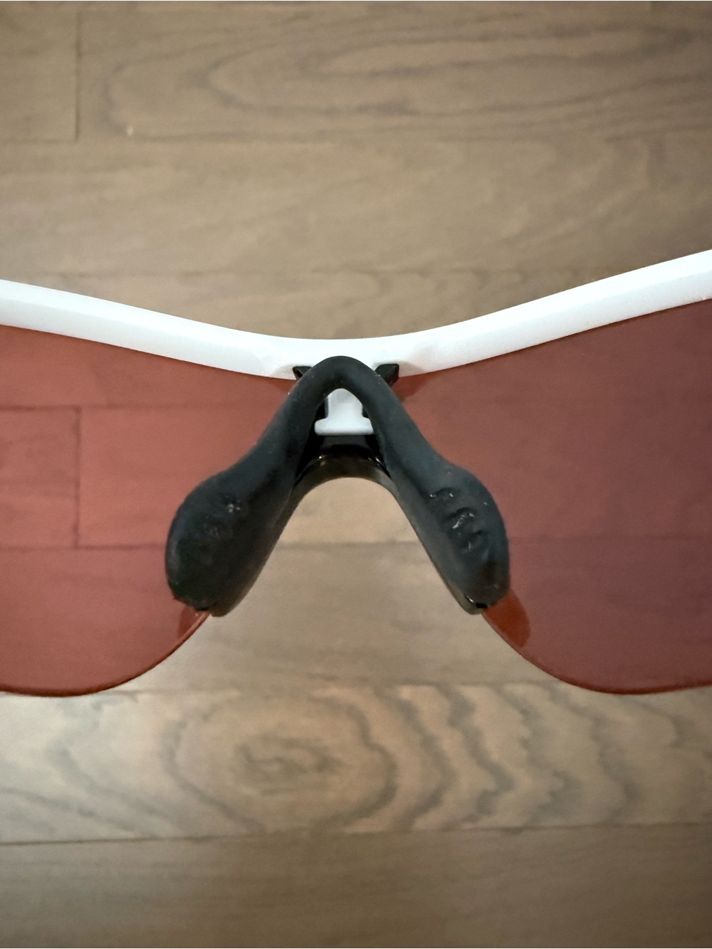 Oakley Pink and White Sunglasses Special Breast Cancer Awareness Ribbon Edition - Picture 6 of 9